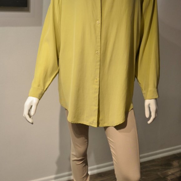 Out of the Blue Yello-Green Silk Tunique Shirt - Picture 2 of 7